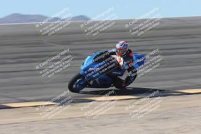 media/Oct-13-2025-Moto Forza (Mon) [[a66d839500]]/3-B Group/Session 2 (Bowl)/